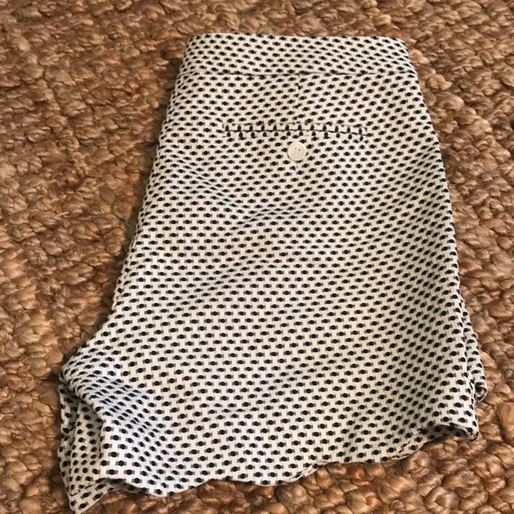 Scallop Blue & White Shorts - Picture 2 of 5